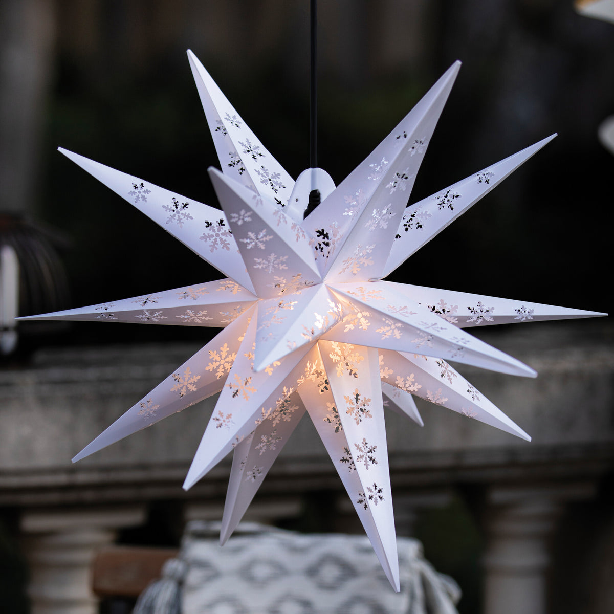 Außen-Weihnachtsstern mit Schneeflockenmuster | 1 × E14 / 15 W, Ø 550 mm