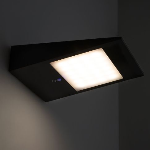 LED Solar-Wandleuchte mit Bewegungs- und Helligkeitssensor – IP54