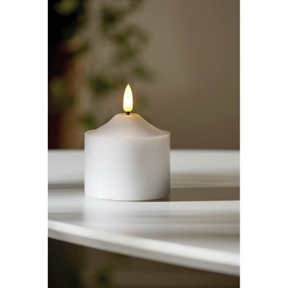 Bougie pilier en cire véritable | blanc | 1 LED blanc chaud vacillante
