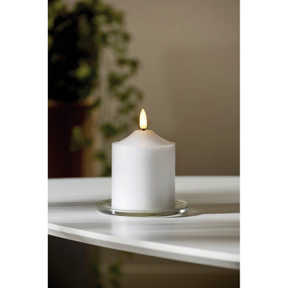 Bougie pilier en cire véritable | blanc | 1 LED blanc chaud vacillante