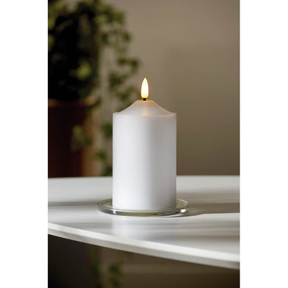 Bougie pilier en cire véritable | blanc | 1 LED blanc chaud vacillante
