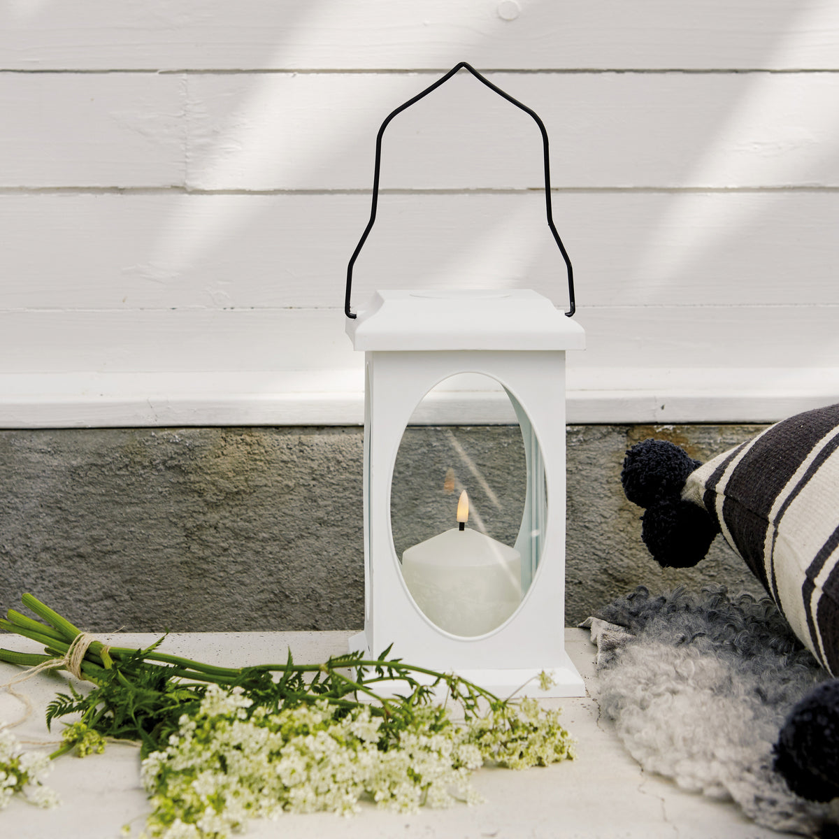 Lantern | White plastic | Flickering LED candle | Indoor & outdoor | H 230 mm