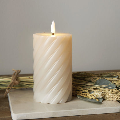 LED-Echtwachs-Stumpenkerze | FLAMME SWIRL | Timer