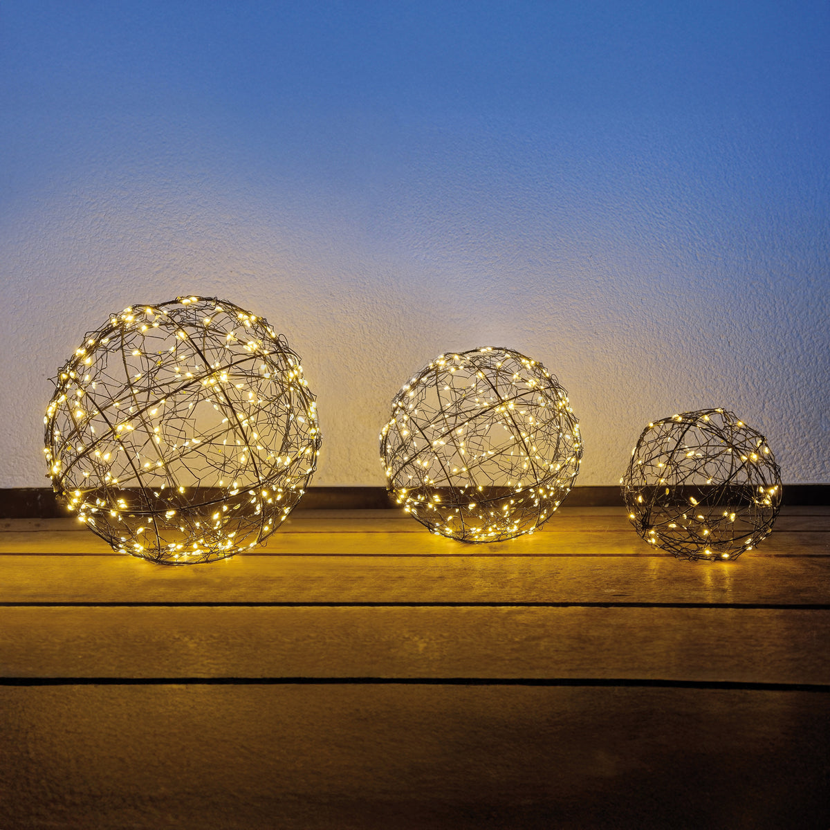 LED-Außenkugel | Warmweiß blinkend | Ø 250 oder 350 mm