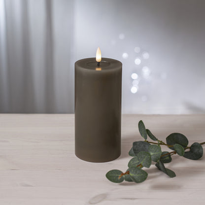 Bougie pilier en cire véritable | FLAMME FLOW | gris-brun | 1 LED vacillante blanc chaud