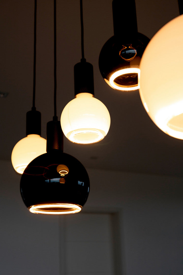 Leuchtmittel - LED Design-Bulb BLACK MOON 125, DIM, E27, 4,0W, 2200K, schwarz