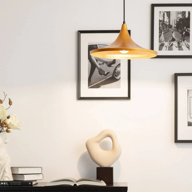 Tri Presley Gold | Die Eleganz der Reduktion