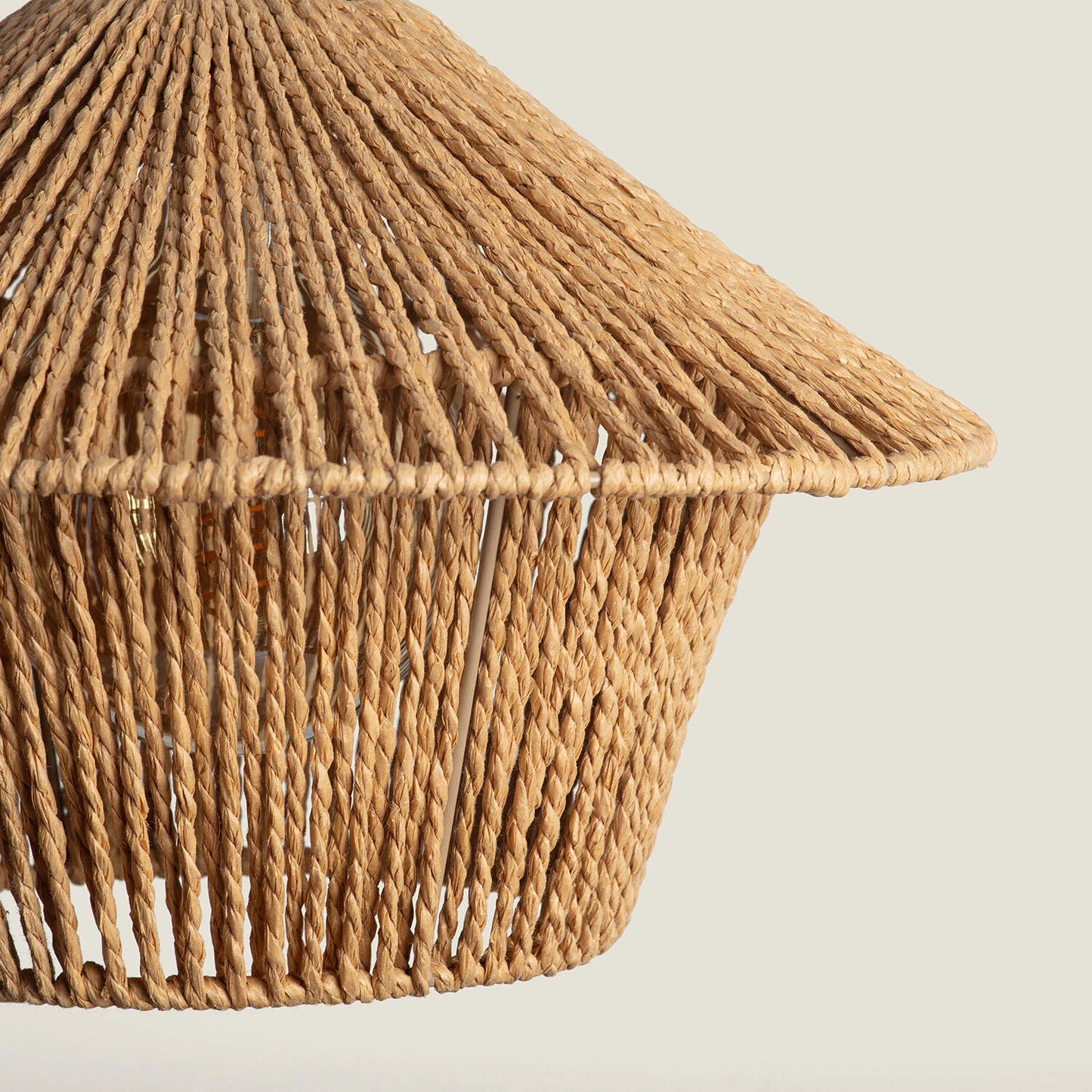 Pendelleuchte Ilai aus geflochtenem Papier | Natürliche Designleuchte