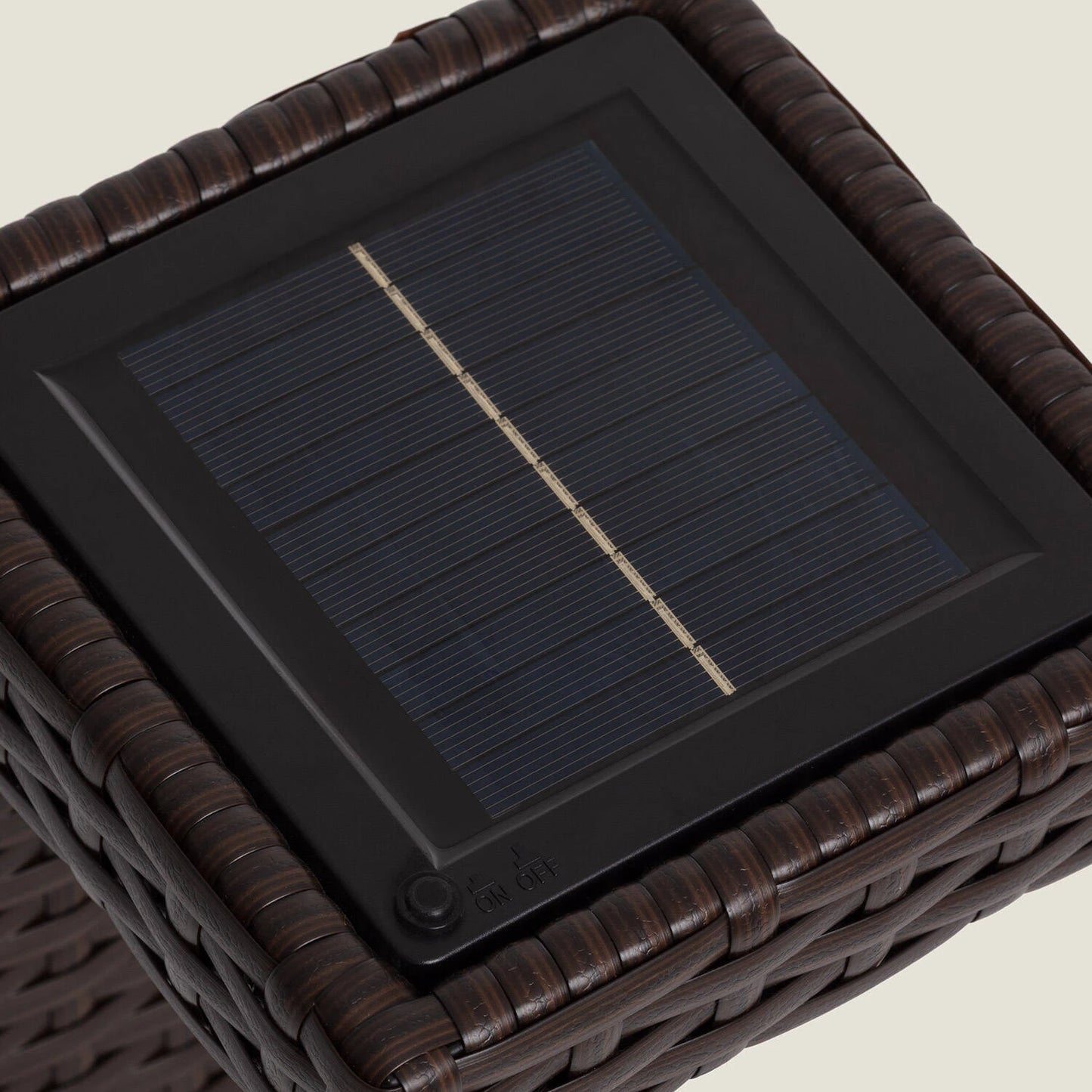 Solar-Tischleuchte Agra aus Rattan | LED-Außenleuchte für Pflanzen & Dekoration