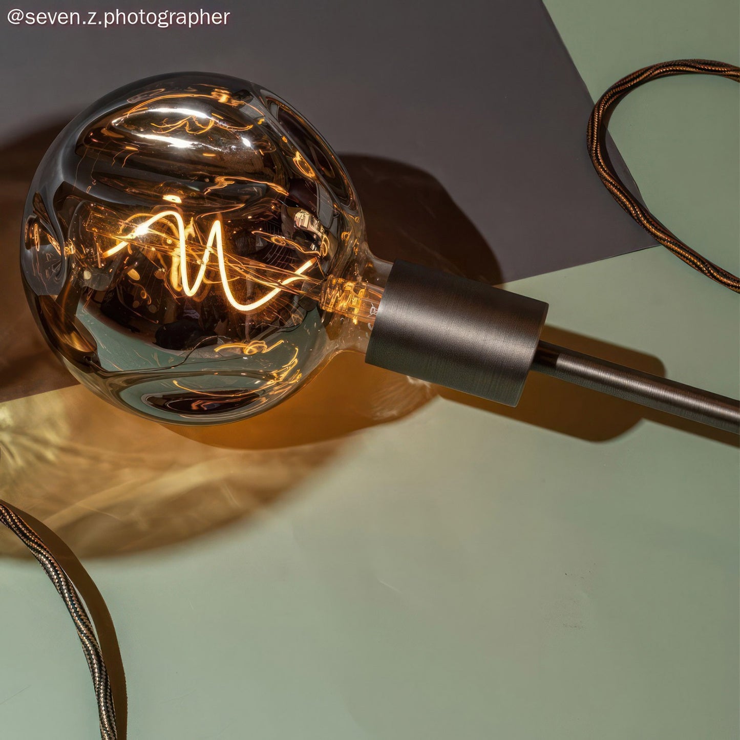 Ampoule LED Globe G140 à filament spiralé fumé, 5 W, 150 lm, culot E27, 2000 K, dimmable