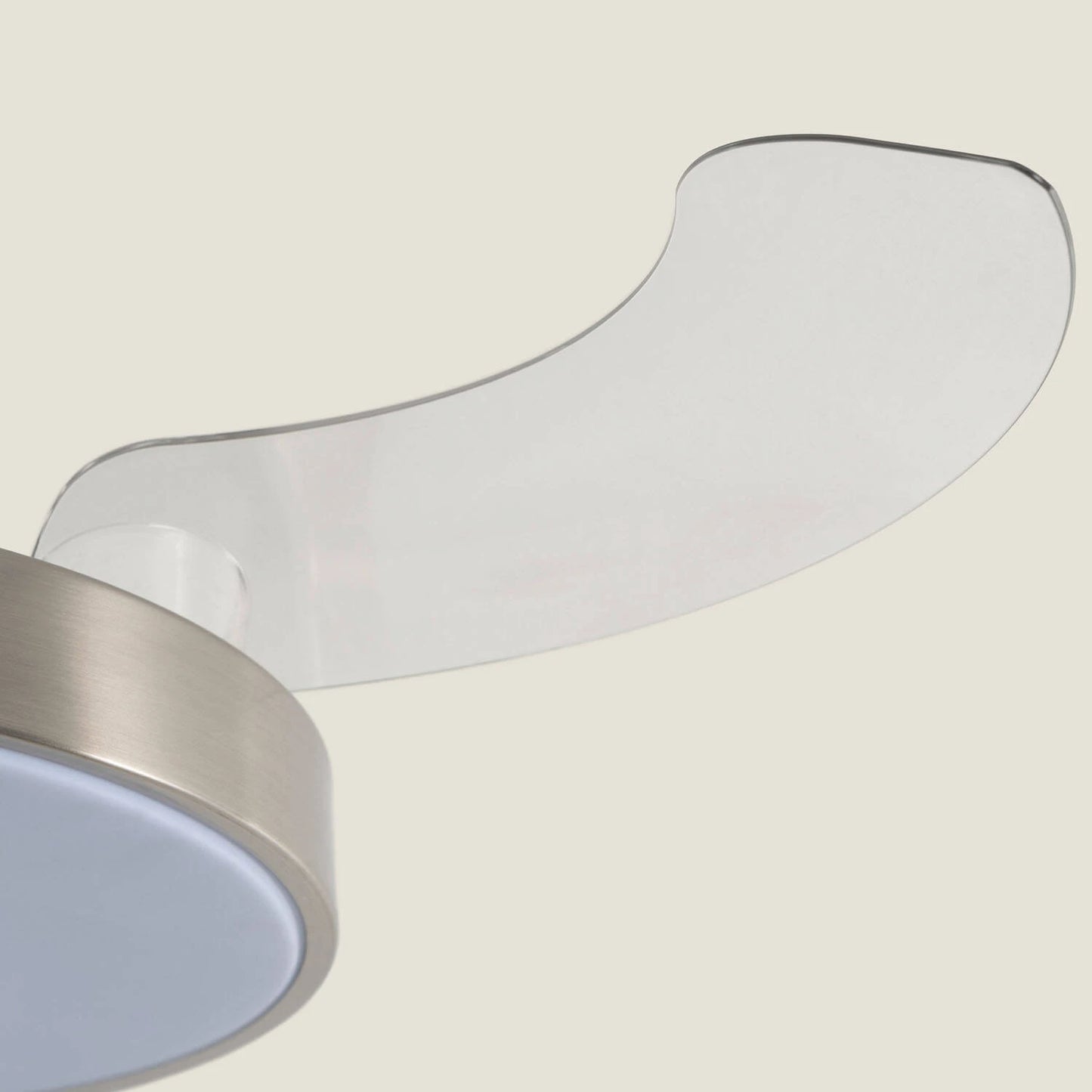 Deckenventilator Tori mit Licht | Lautloser DC-Ventilator mit einziehbaren Flügeln